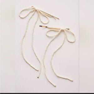 Free People cream/white dainty beaded bow pin w/intricate beading NEW